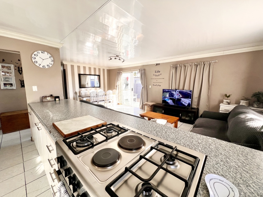 3 Bedroom Property for Sale in Townsend Estate Western Cape